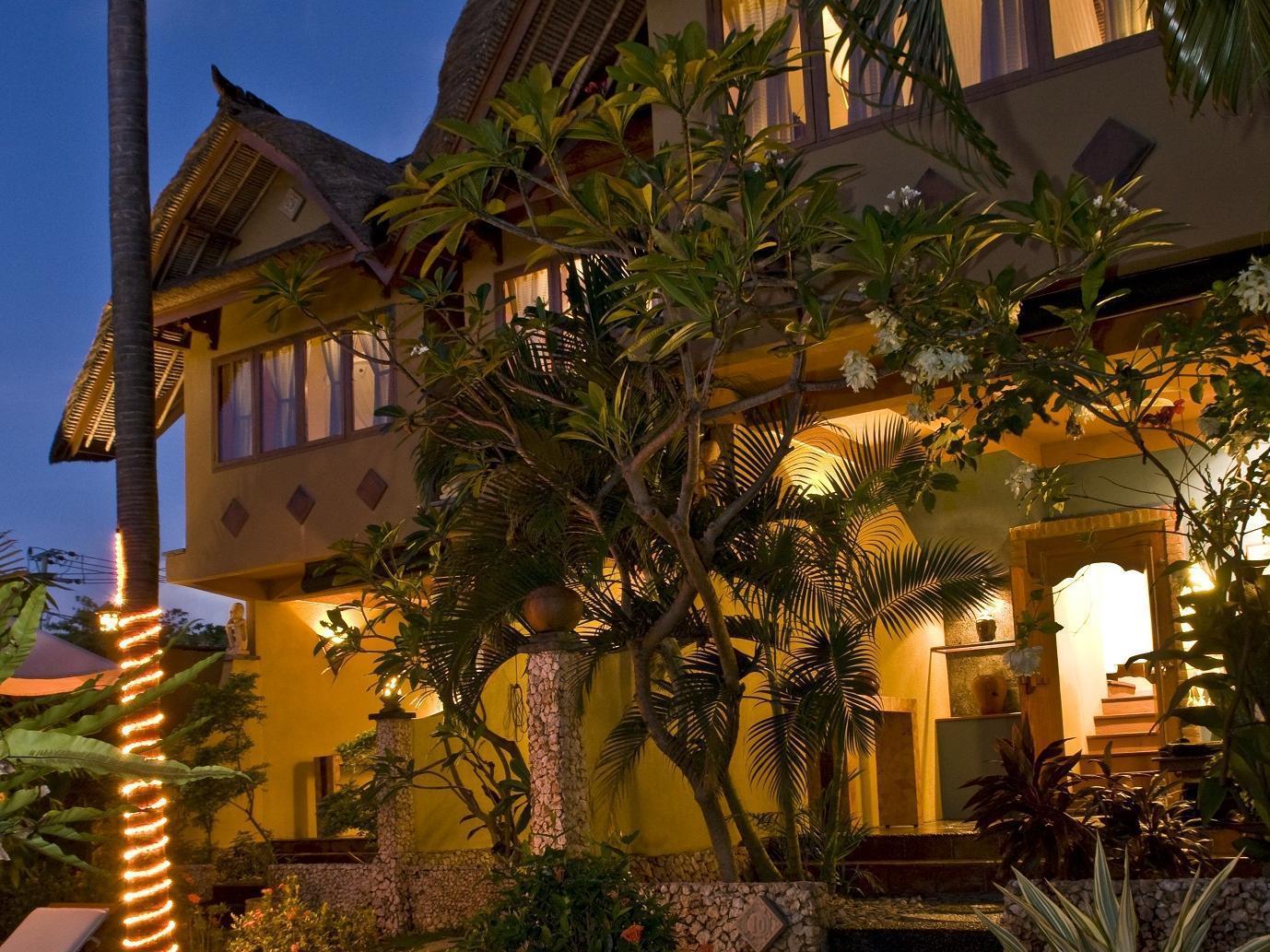 Hotel Puri Madawi Seminyak  Exterior photo