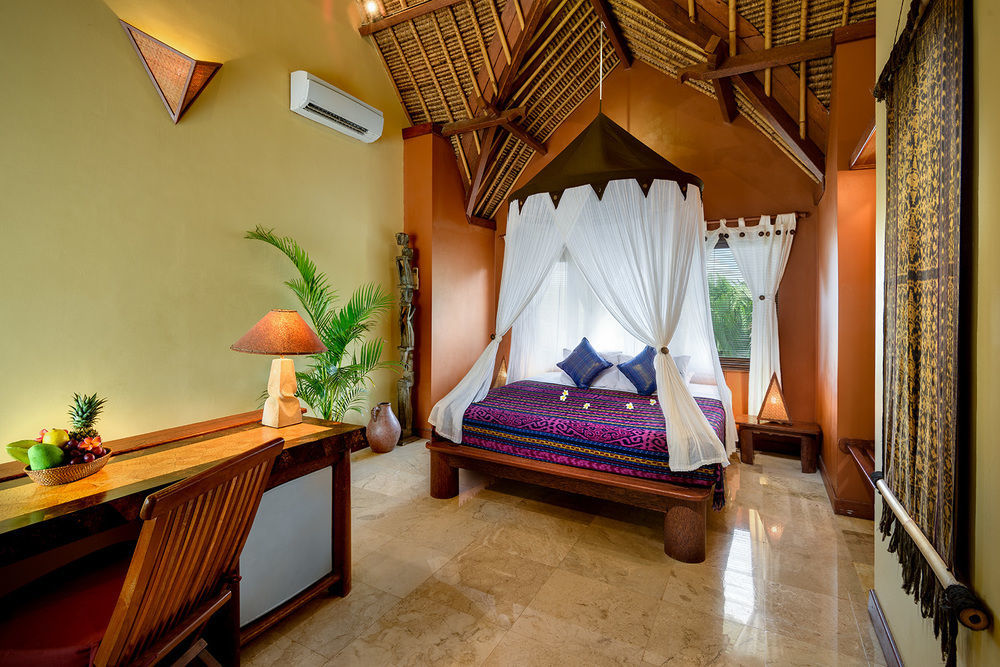 Hotel Puri Madawi Seminyak  Exterior photo